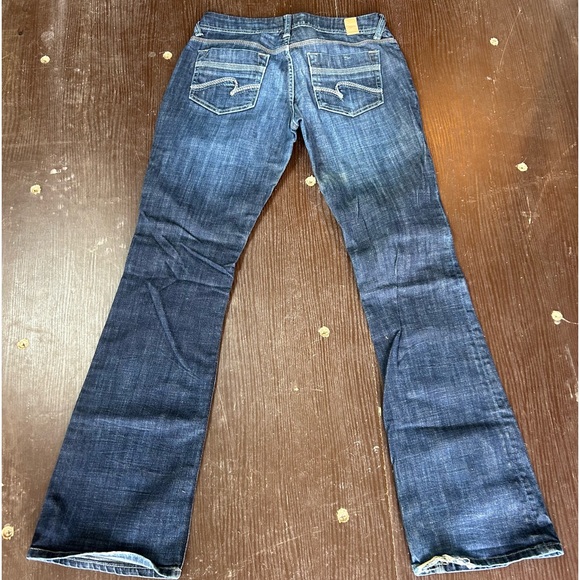 Maurices Morgan new boot bootcut wide leg jeans. Size 3/4. Medium Wash - Picture 5 of 7